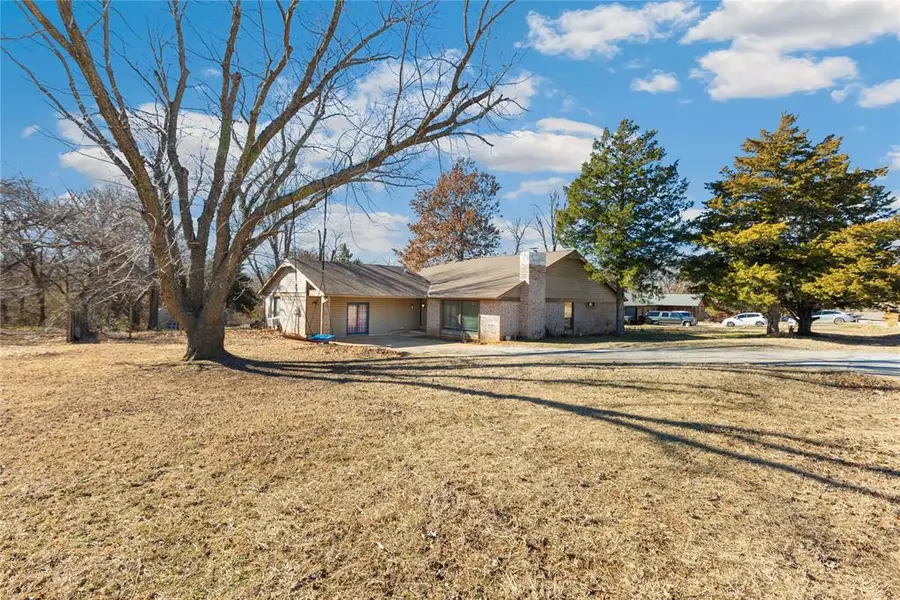 1008 Shelly Lane, Edmond, OK 73034 - Image #2