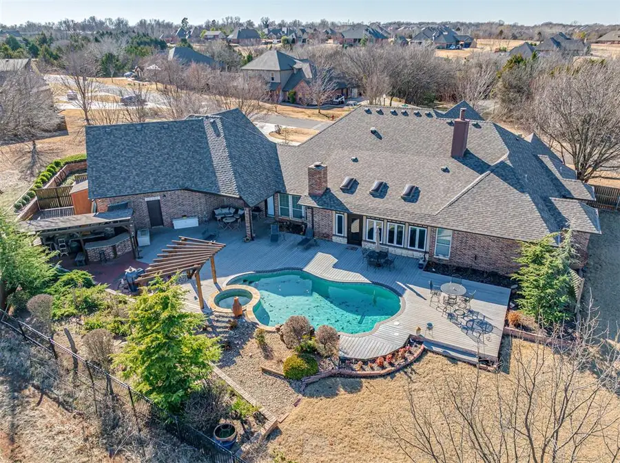 3301 Santa Rosa Court, Norman, OK 73071 - Image #2