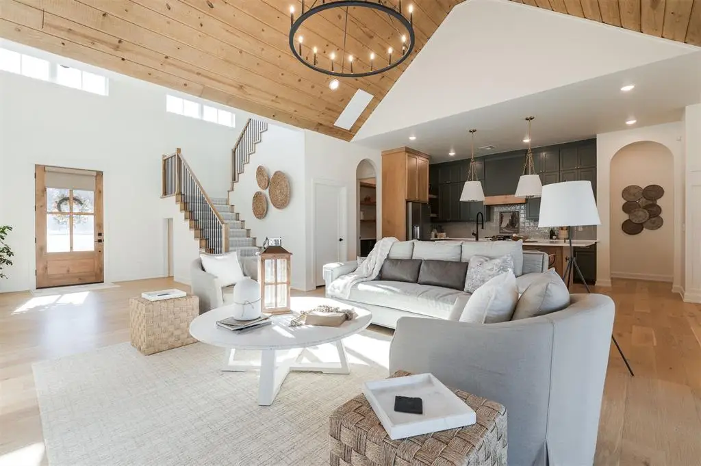 8200 Red Feather, Arcadia, OK 73007 - Image #1