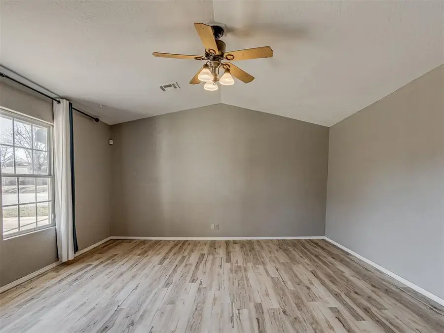 2124 Oakside Drive, Norman, OK 73071 - Image #3