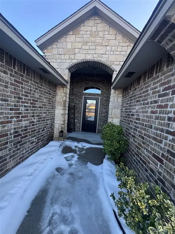 924 SW 15th Street, Moore, OK 73160 - Image #2