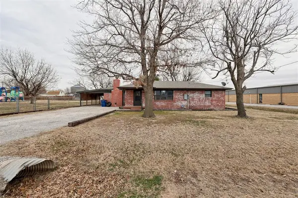 204 N Cherry Avenue, Union City, OK 73090