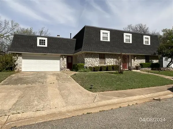 2709 Trail Creek Road, Edmond, OK 73012