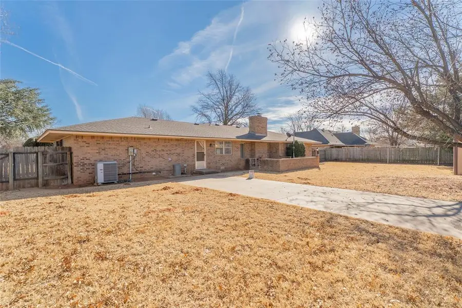713 Maple Street, Weatherford, OK 73096 - Image #2