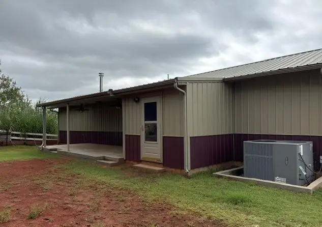 9887 N 2131 Road, Foss, OK 73647 - Image #2