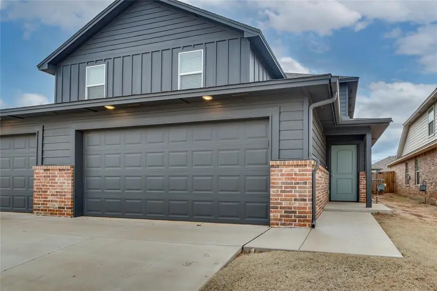 10808 NW 119th Place #10808, Yukon, OK 73099 - Image #2