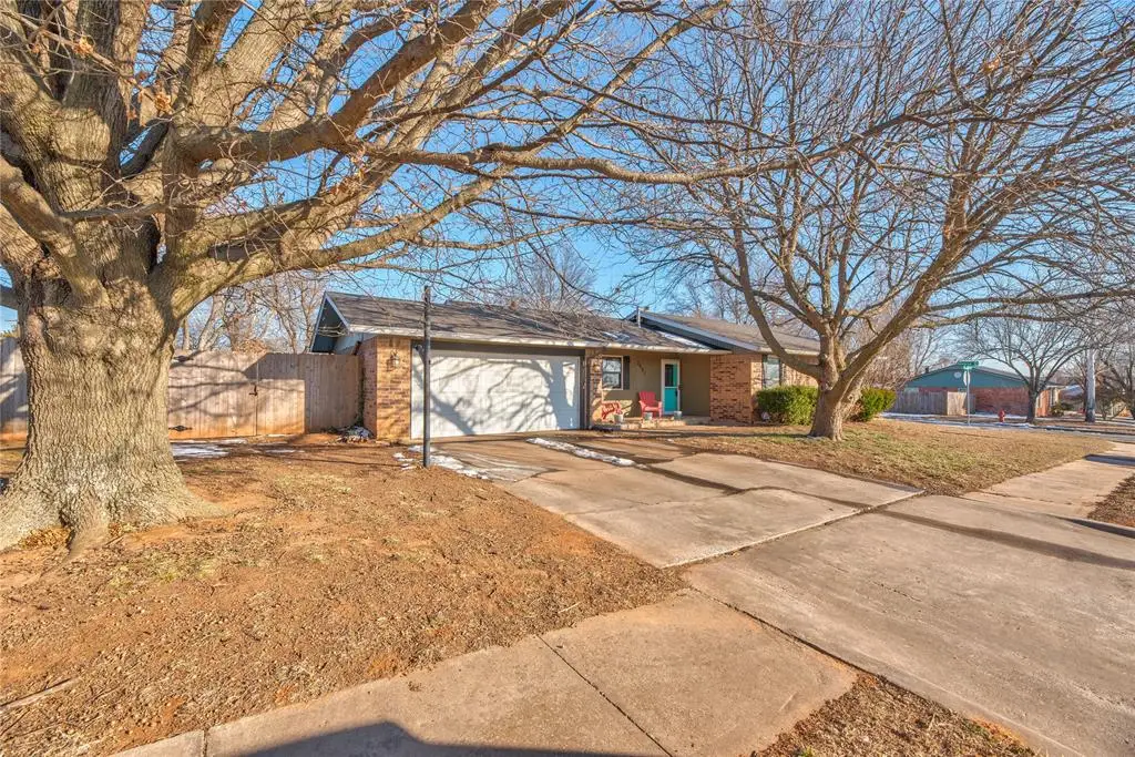 3601 Black Hawk Drive, Norman, OK 73072 - Image #1