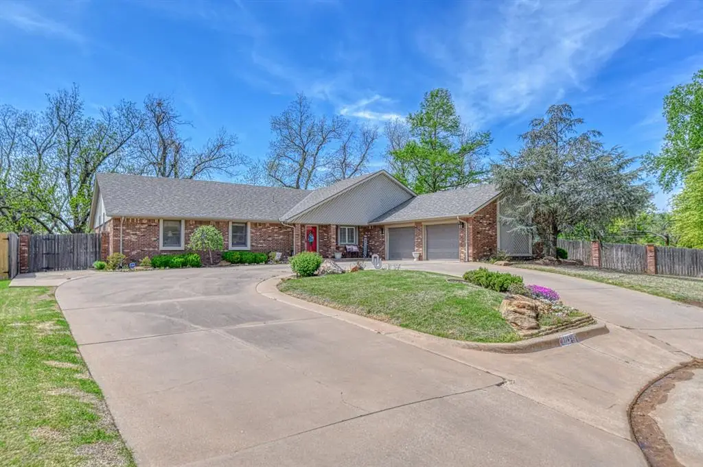 116 Saint Charles Place, Chickasha, OK 73018 - Image #1