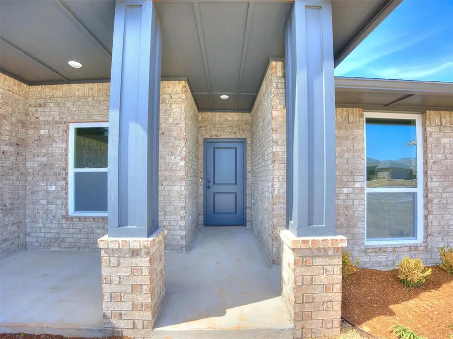 1017 Redwood Creek Drive, Yukon, OK 73099 - #3