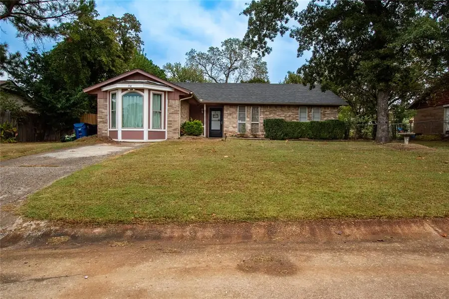 714 Oak Park Drive, Choctaw, OK 73020 - #2