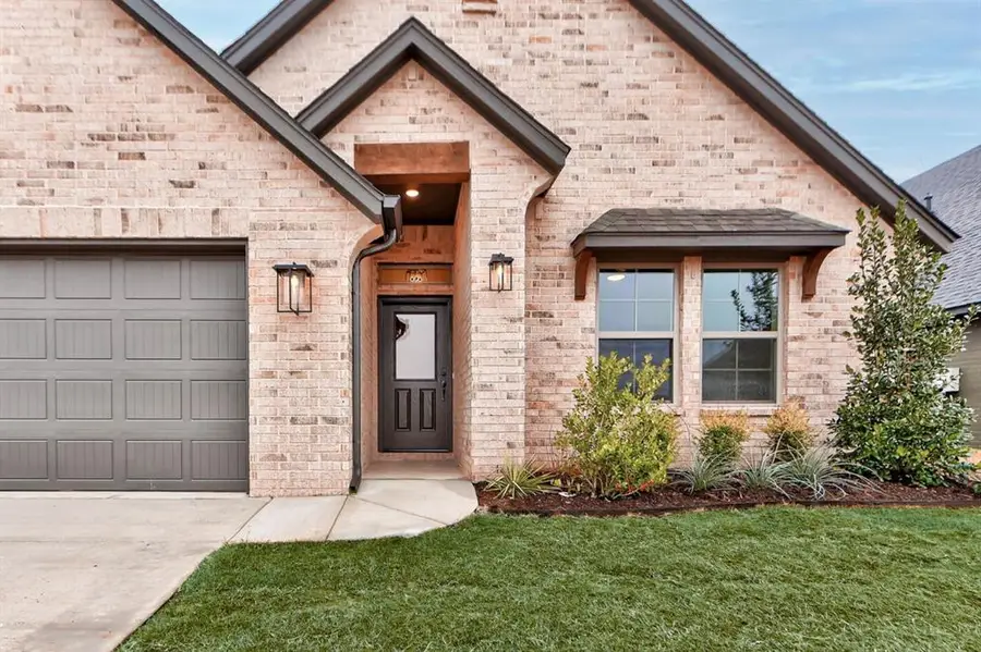 3321 Slate River Drive, Yukon, OK 73099 - Image #2