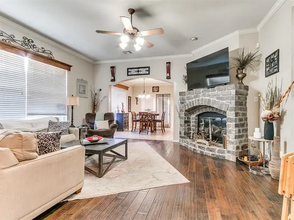 1009 Ashwood Lane, Moore, OK 73160