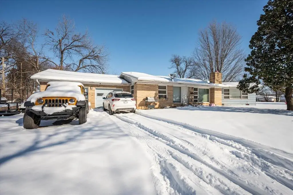 1008 E Oklahoma Avenue, Tonkawa, OK 74653 - Image #1