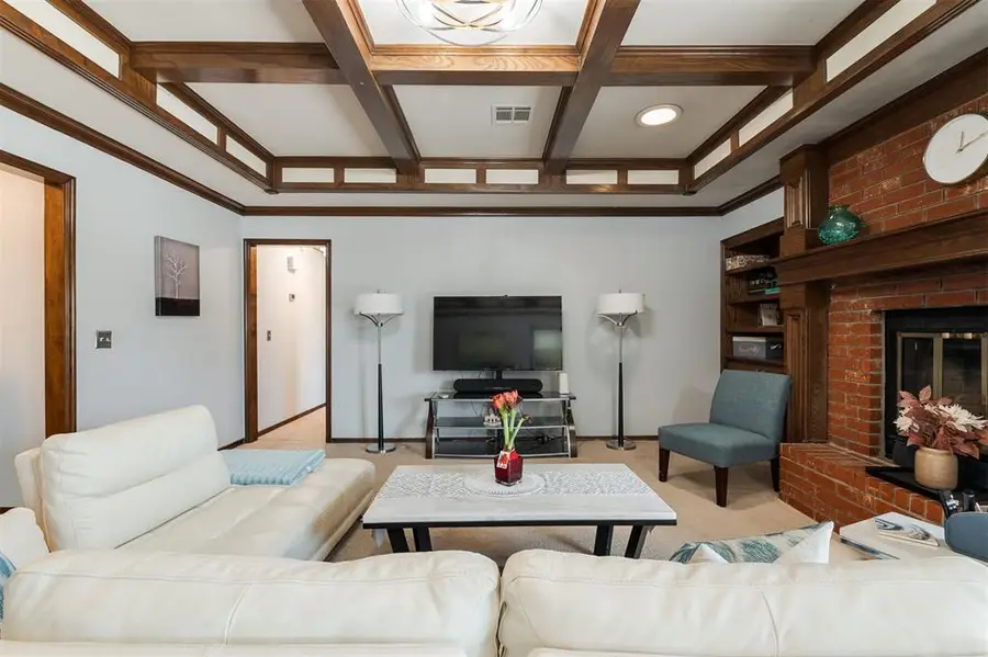 16732 Crest Valley, Edmond, OK 73012 - Image #3