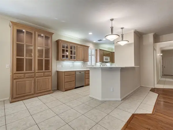 12216 Greenlea Chase E, Oklahoma City, OK 73170