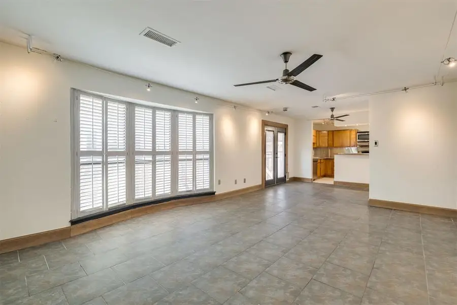 2527 NW 62nd Street #214, Oklahoma City, OK 73112 - Image #3