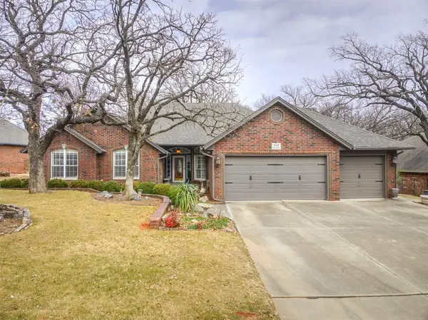 312 Saint James Drive, Edmond, OK 73034