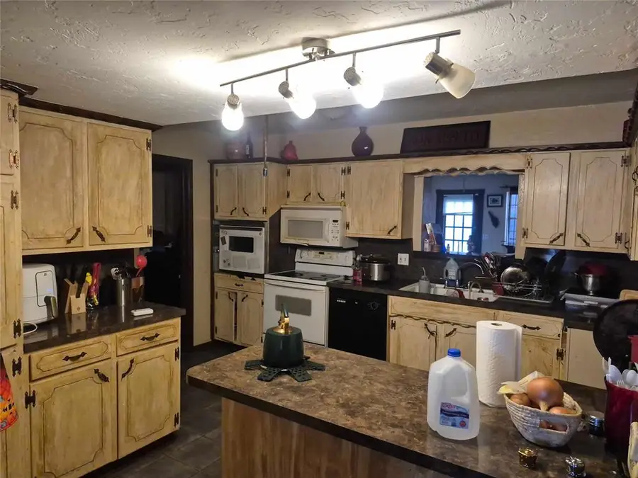 3108 N Idylwild Drive, Midwest City, OK 73110 - #2