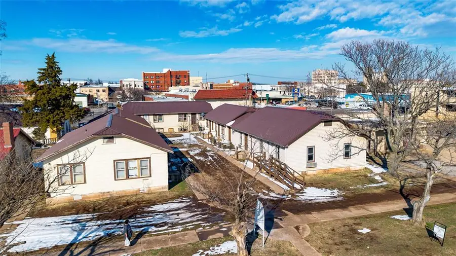 408 W Colorado Avenue, Chickasha, OK 73018 - Image #2