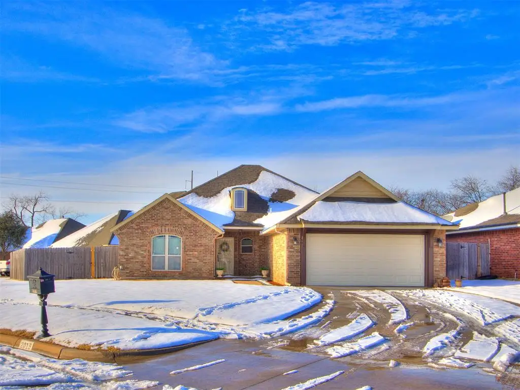 2013 Wimberley Creek Drive, Moore, OK 73160 - Image #1