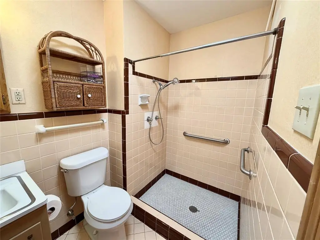 2729 Kerry Lane, Oklahoma City, OK 73120 - #1