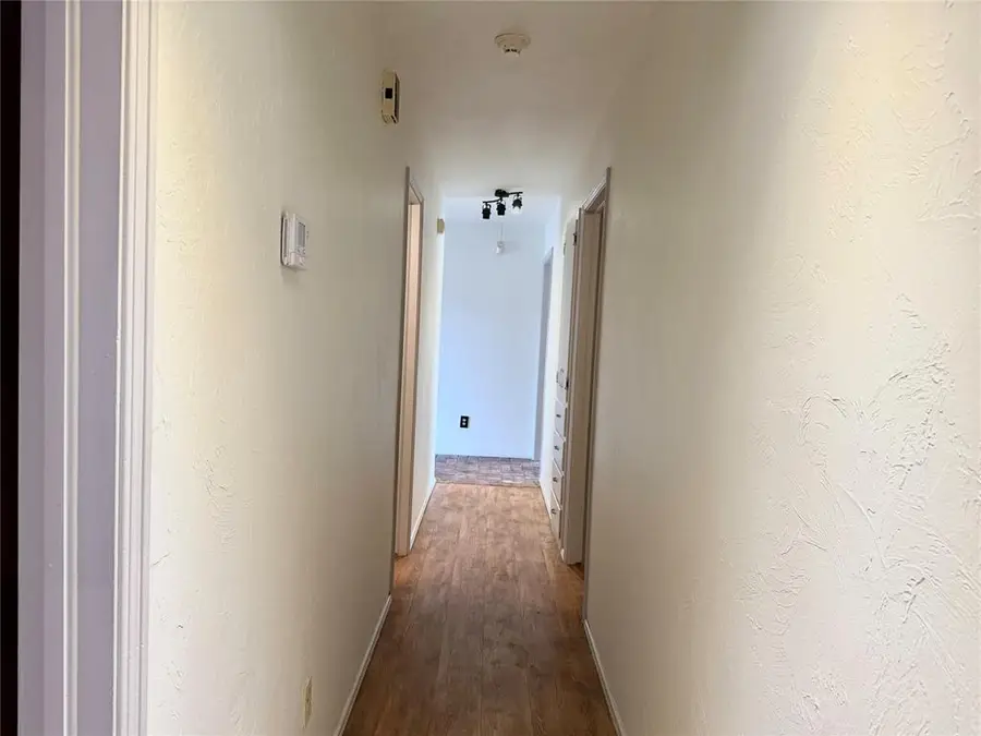 2729 Kerry Lane, Oklahoma City, OK 73120 - #3