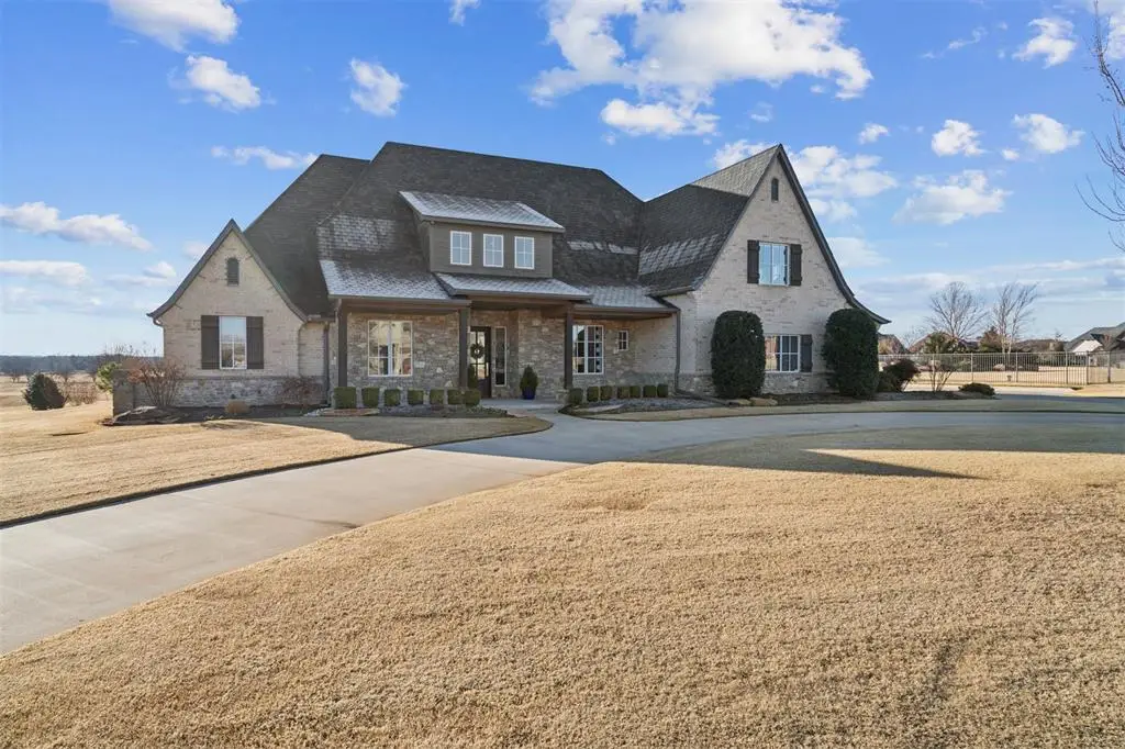 4200 Paloma Circle, Edmond, OK 73012 - #1