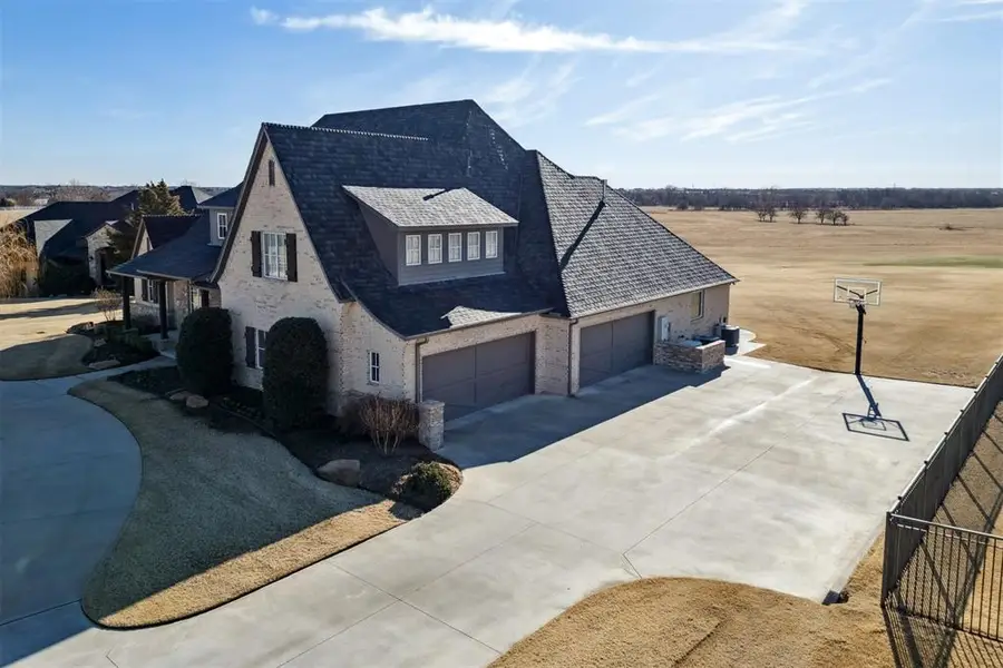 4200 Paloma Circle, Edmond, OK 73012 - #3