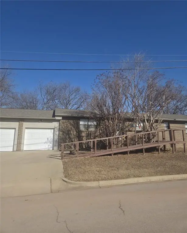 1203 N Jim Thorpe Boulevard, Prague, OK 74864 - #1