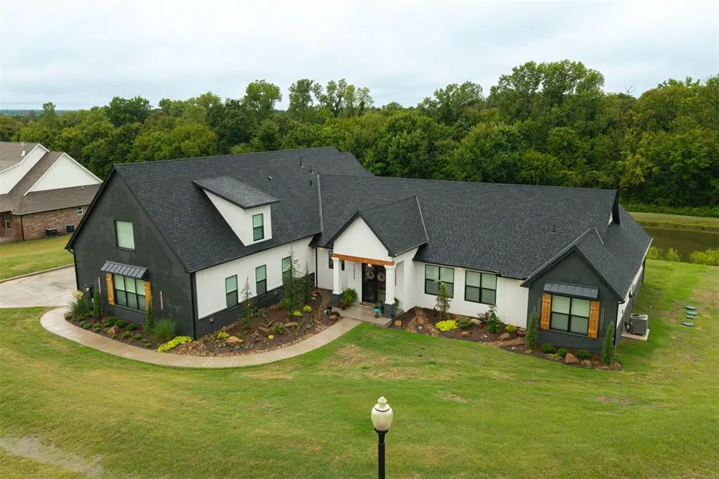 835 Hidden View Acres Drive, Blanchard, OK 73010 - #1