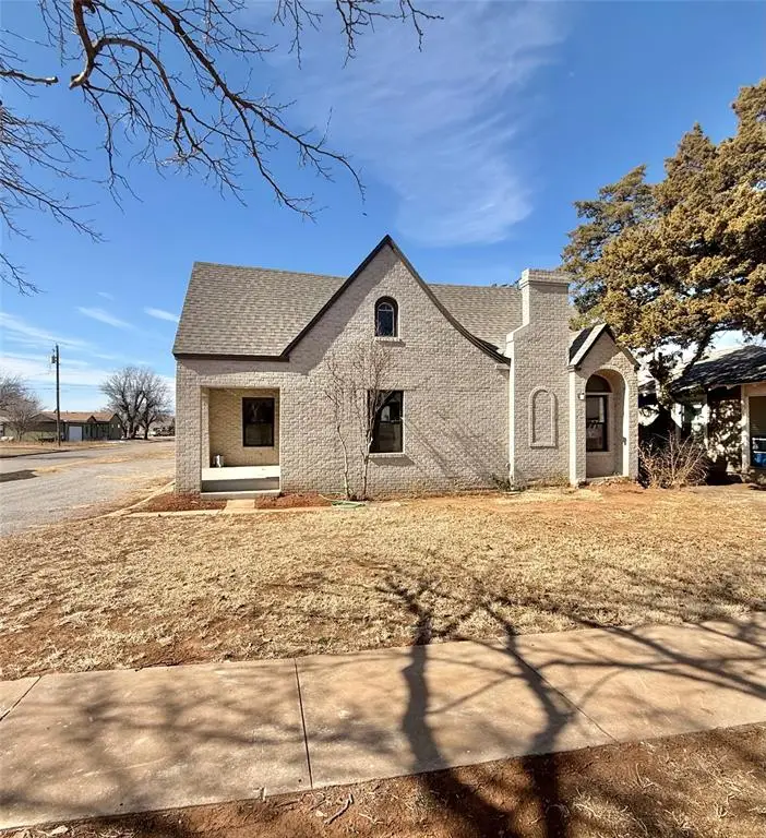 1501 N Lee Street, Altus, OK 73521 - #1