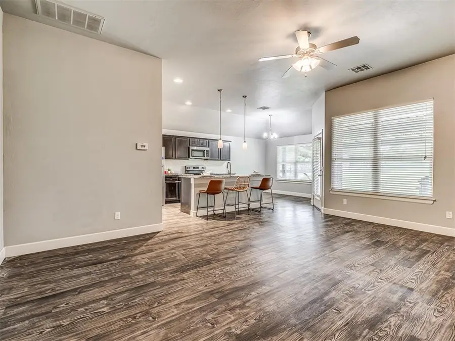 9205 Prairie Dog Drive, Edmond, OK 73034 - Image #3