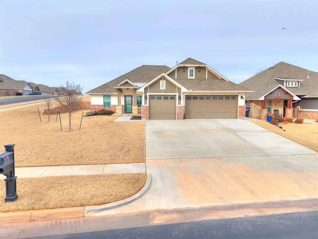 2801 Cedar Creek Drive, Moore, OK 73160 - #1