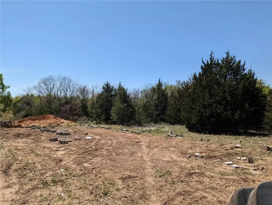 E E 1048 Road, Harrah, OK 73045 - Image #2