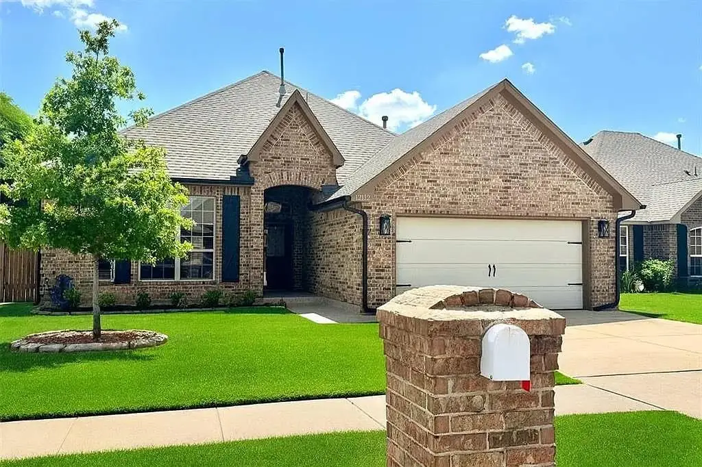 12112 SW 18th Street, Yukon, OK 73099 - Image #1