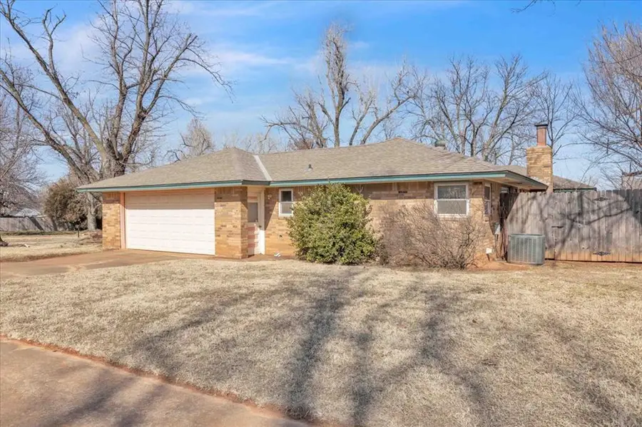 1908 E Willow Creek Terrace, Mustang, OK 73064 - Image #2