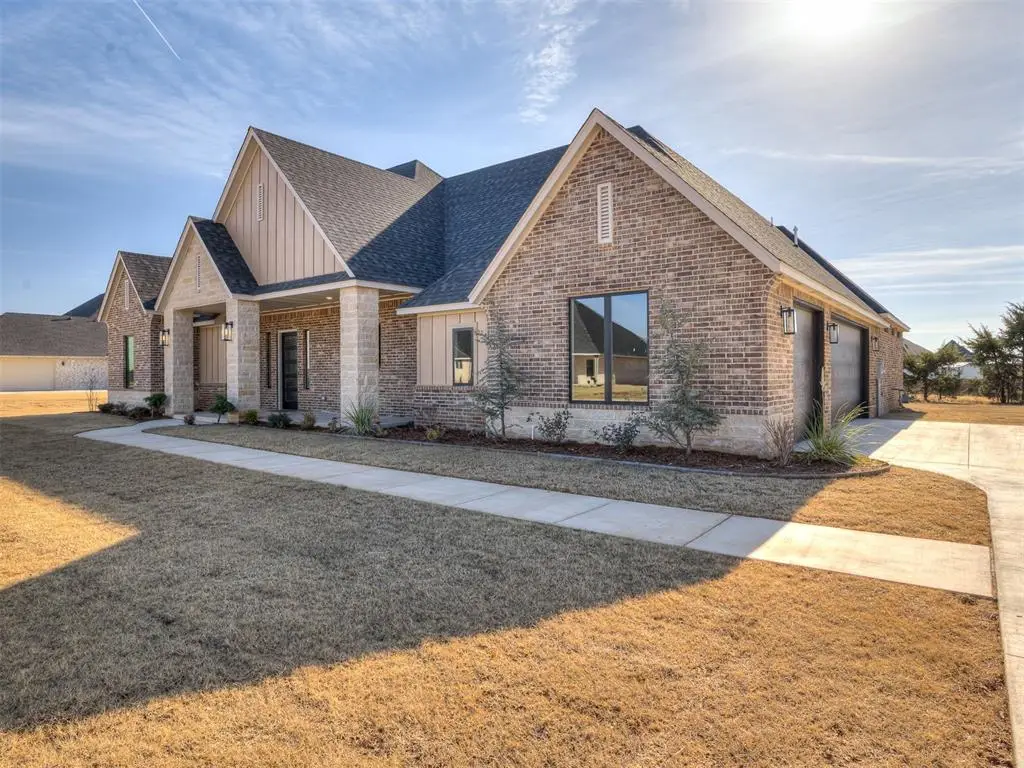 4604 SE 37th Street, Moore, OK 73165 - #1