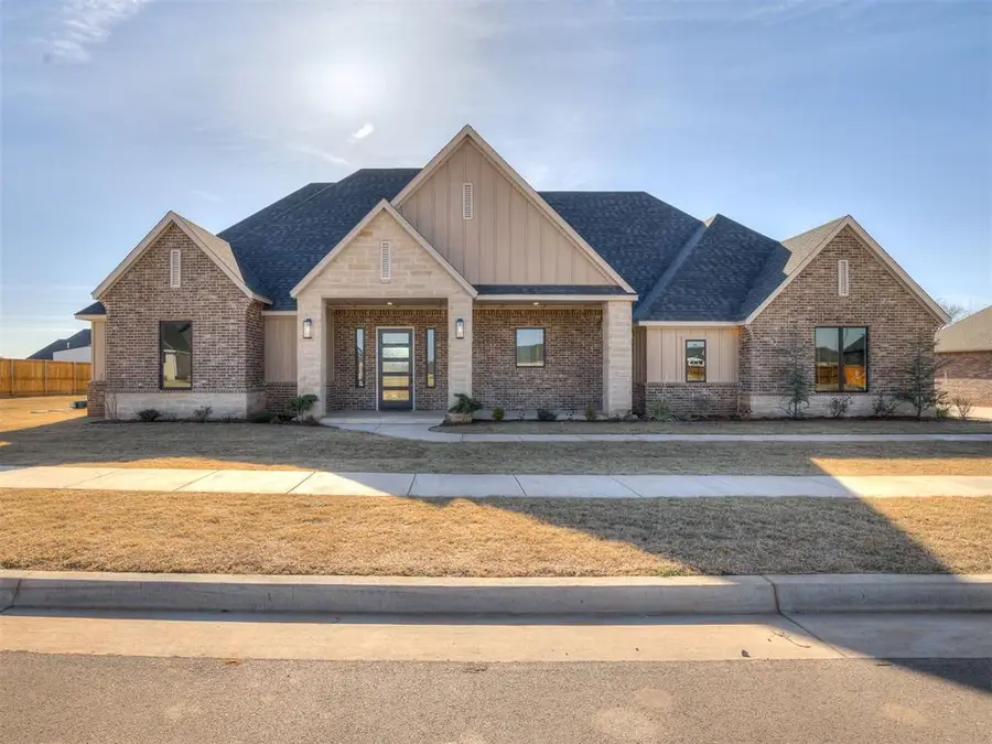4604 SE 37th Street, Moore, OK 73165 - #2