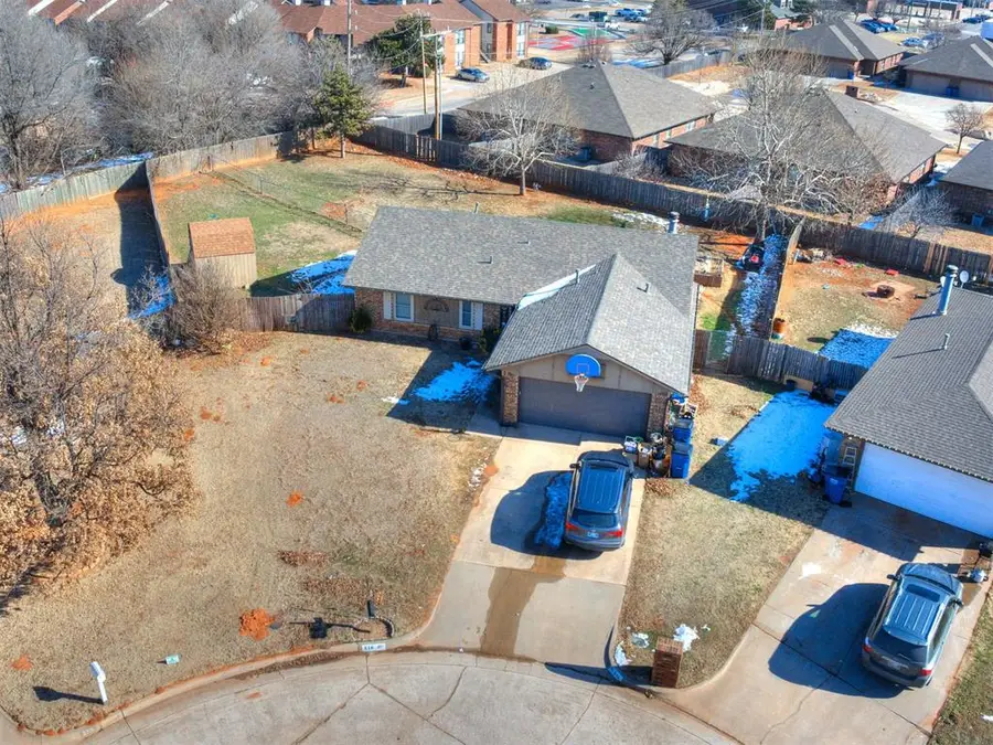 316 N Shefield Way, Mustang, OK 73064 - Image #2