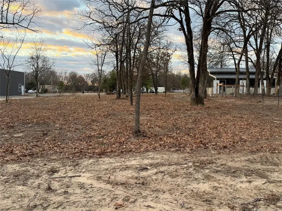 001 E Siers Road, Eufaula, OK 74432 - #2