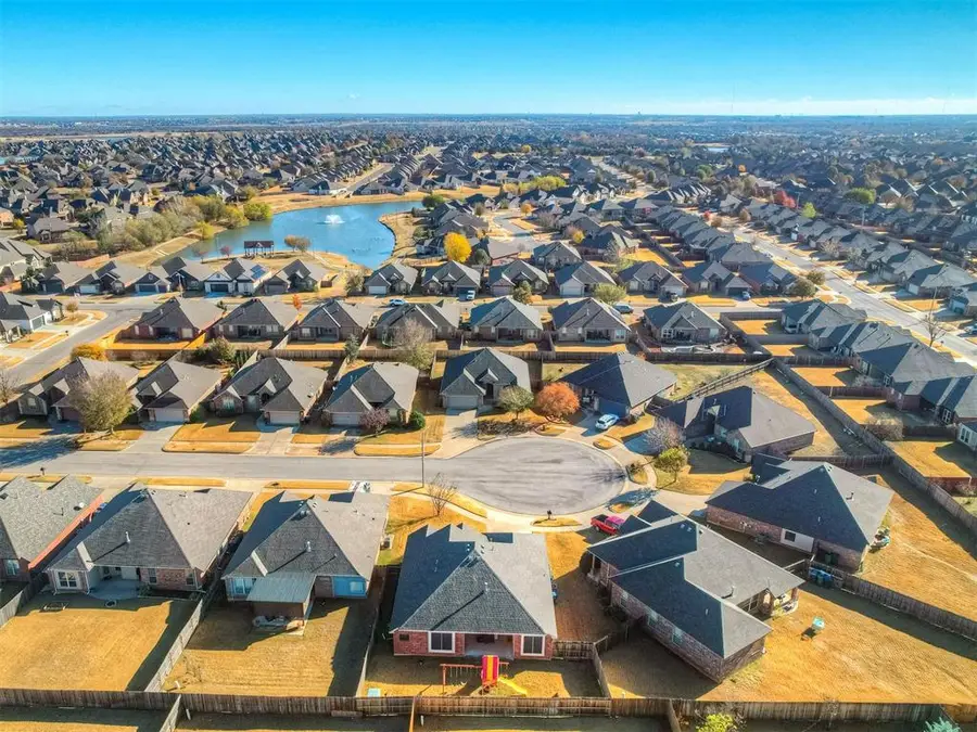 15909 Burkett Circle, Edmond, OK 73013 - #3