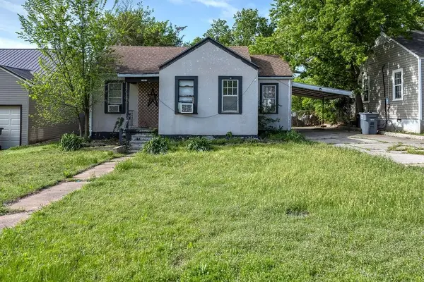 1510 SW B Street, Lawton, OK 73501