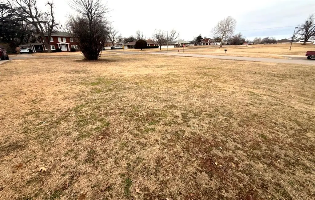 W Texas Avenue, Chickasha, OK 73018 - Image #1