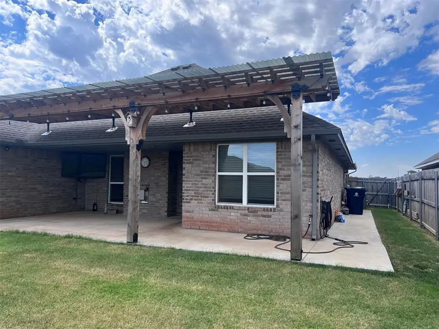 4420 Idyl Breeze Drive, Oklahoma City, OK 73179 - #2