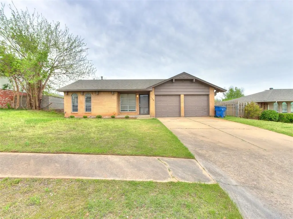 108 S 9th Street Circle, Chickasha, OK 73018 - Image #1