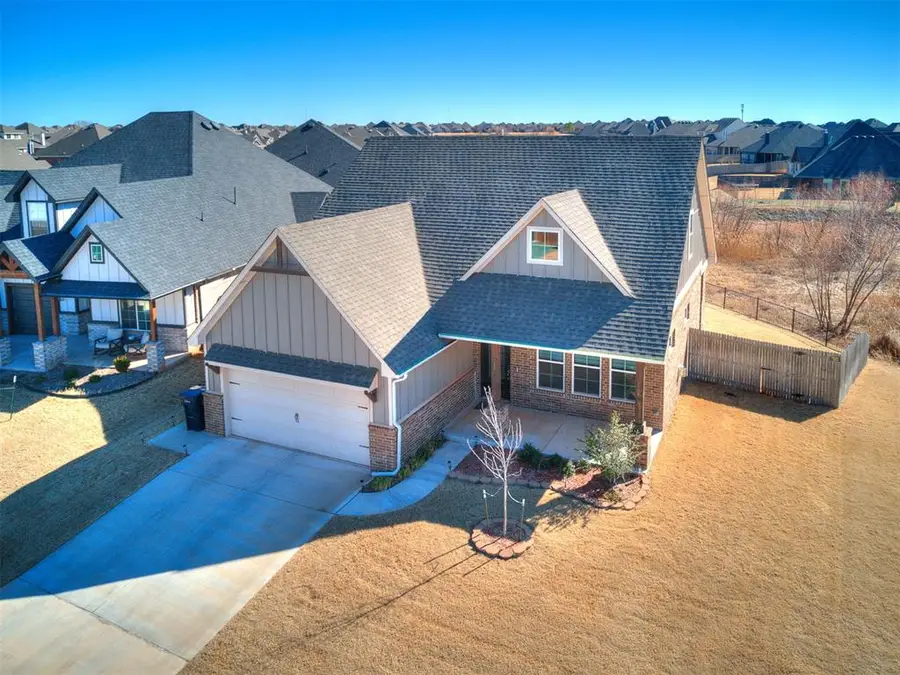 18720 Autumn Grove Drive, Edmond, OK 73012 - Image #2