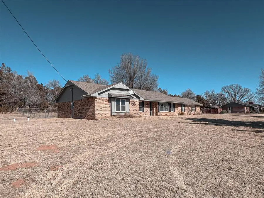 809 W Fastrunner Road, Fort Cobb, OK 73038 - Image #3