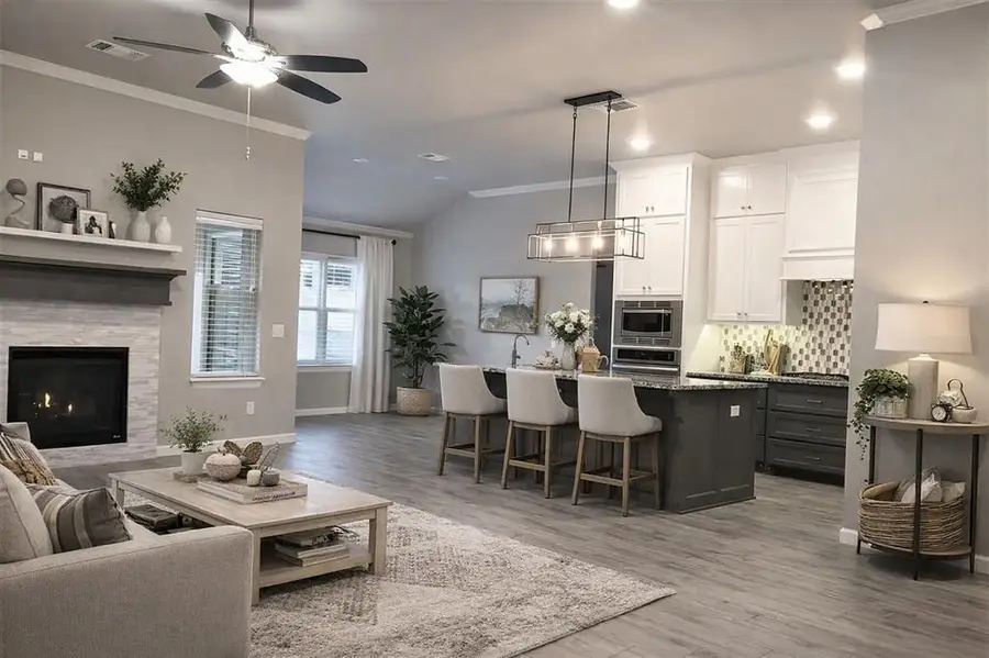 1313 N Beale Terrace, Mustang, OK 73064 - Image #2