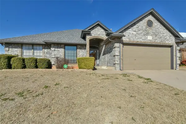 1401 NE 11 Street, Moore, OK 73160