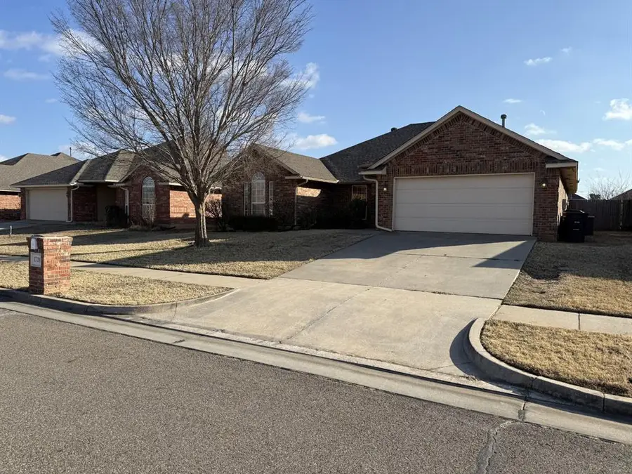 1724 SW 32nd Street, Moore, OK 73160 - #2